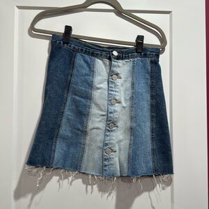 Blank NYC patchwork denim frayed hem mini skirt. Size 26